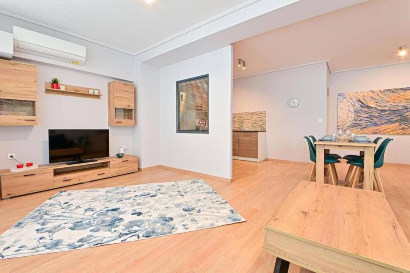 Cozy Apartment Located On Piraeus Port Area- ภายนอก รูปภาพ